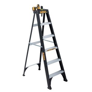 Dewalt 8' Fiberglass Step Ladder 250 lbs