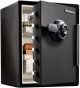 Sentry Safe XL digital safe w/backlit keypad, jewel key & adjustable tray